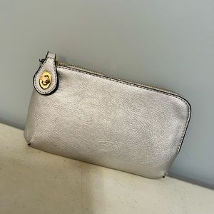 Silver crossbody wallet/clutch